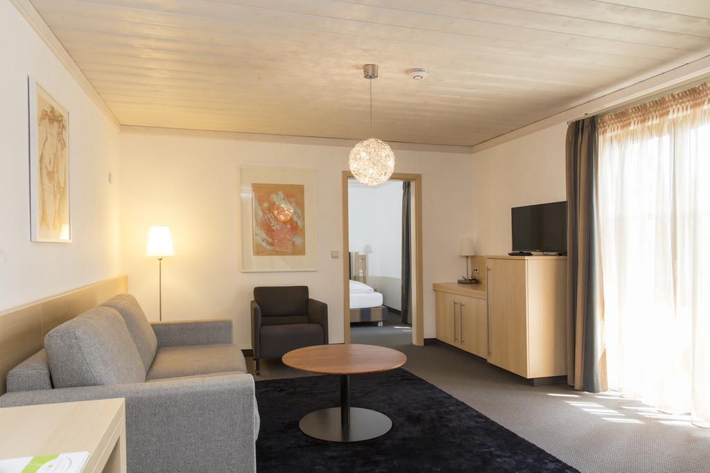 Landhotel Groenenbach Bad Grönenbach المظهر الخارجي الصورة